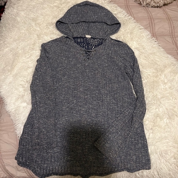 A cute Sweater\Longsleeve - Picture 2 of 3